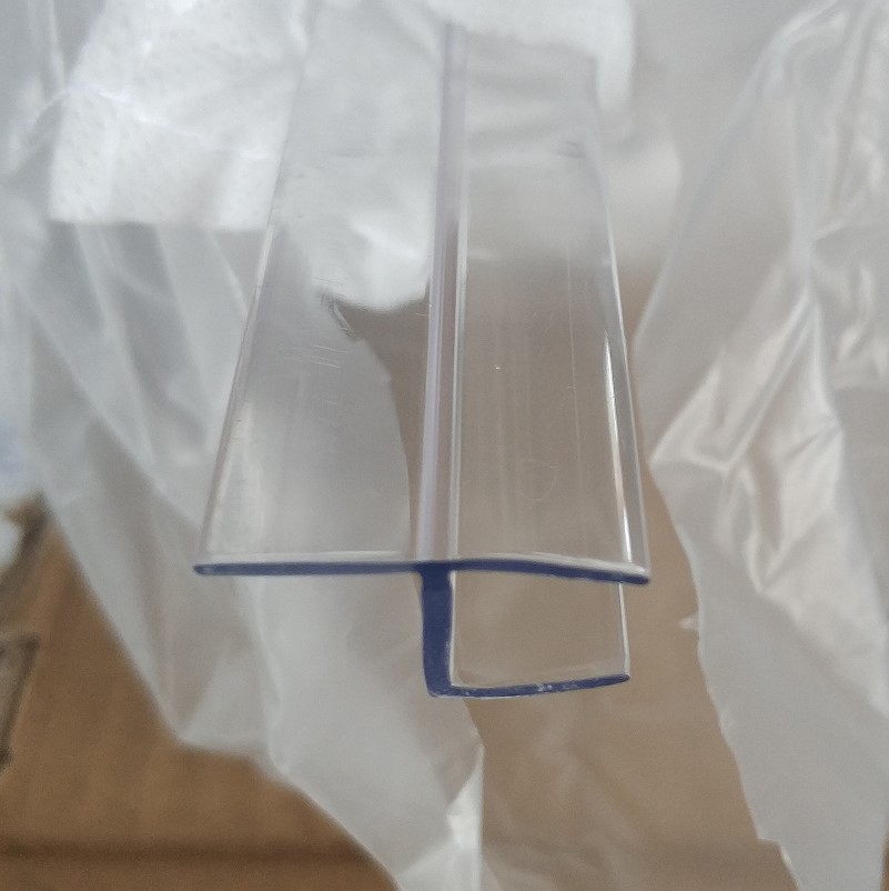 HIGHLY CLEAR PVC SEALING STRIP